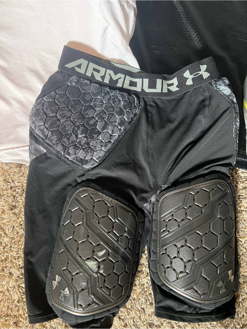 Under Armour Football Gear Set - White & Black - Picture 2 of 7